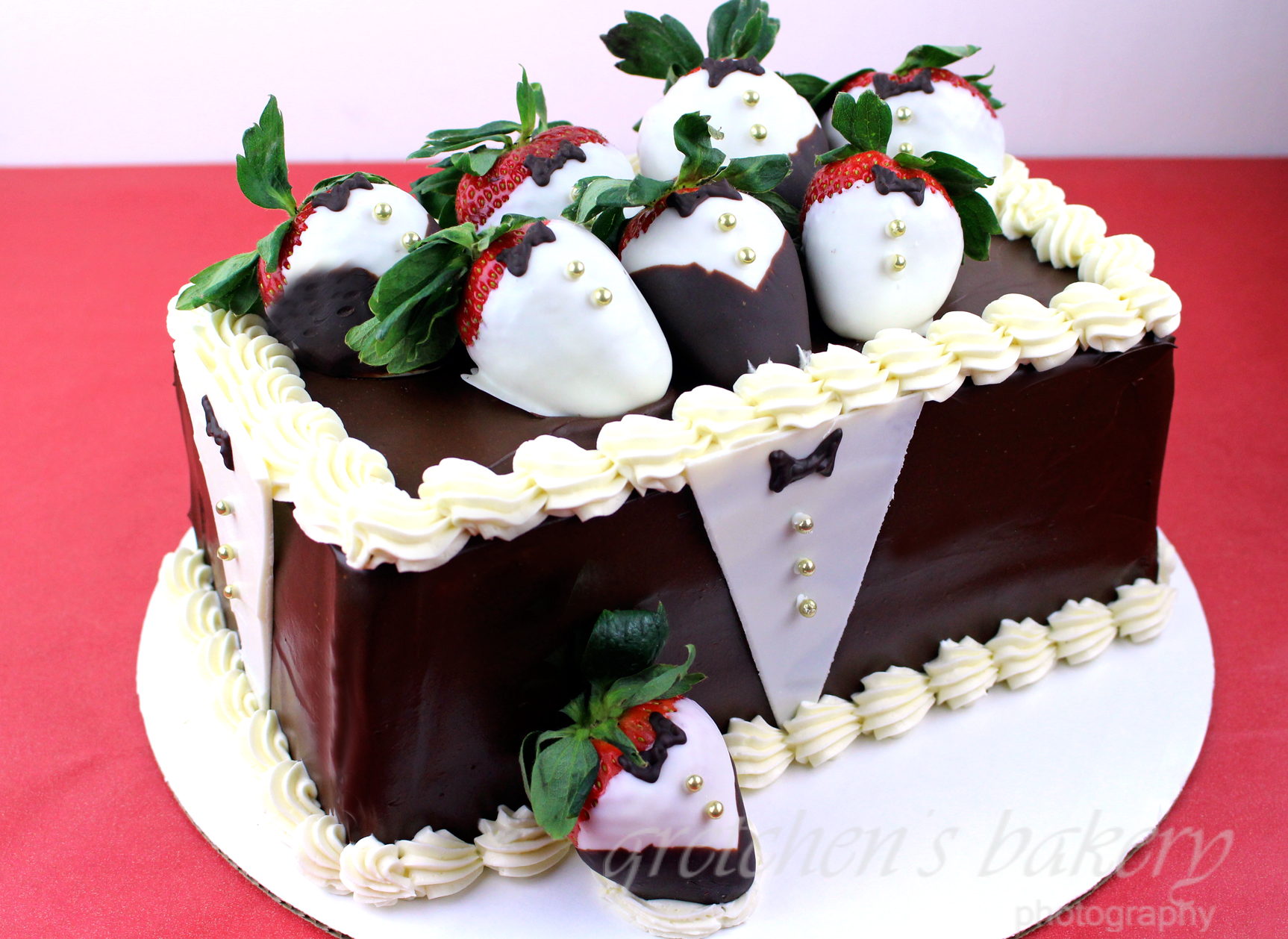 Tuxedo Strawberry Cake Gretchen S Vegan Bakery