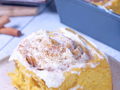 Pumpkin Cinnamon Roll Cake